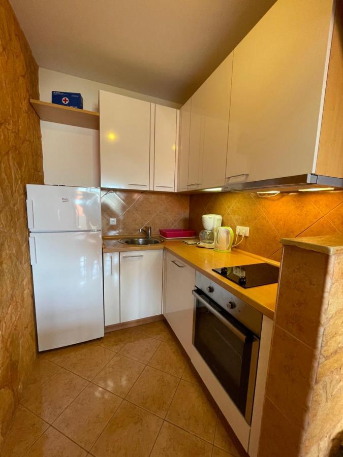 Holiday House Jakasa Трогір Екстер'єр фото