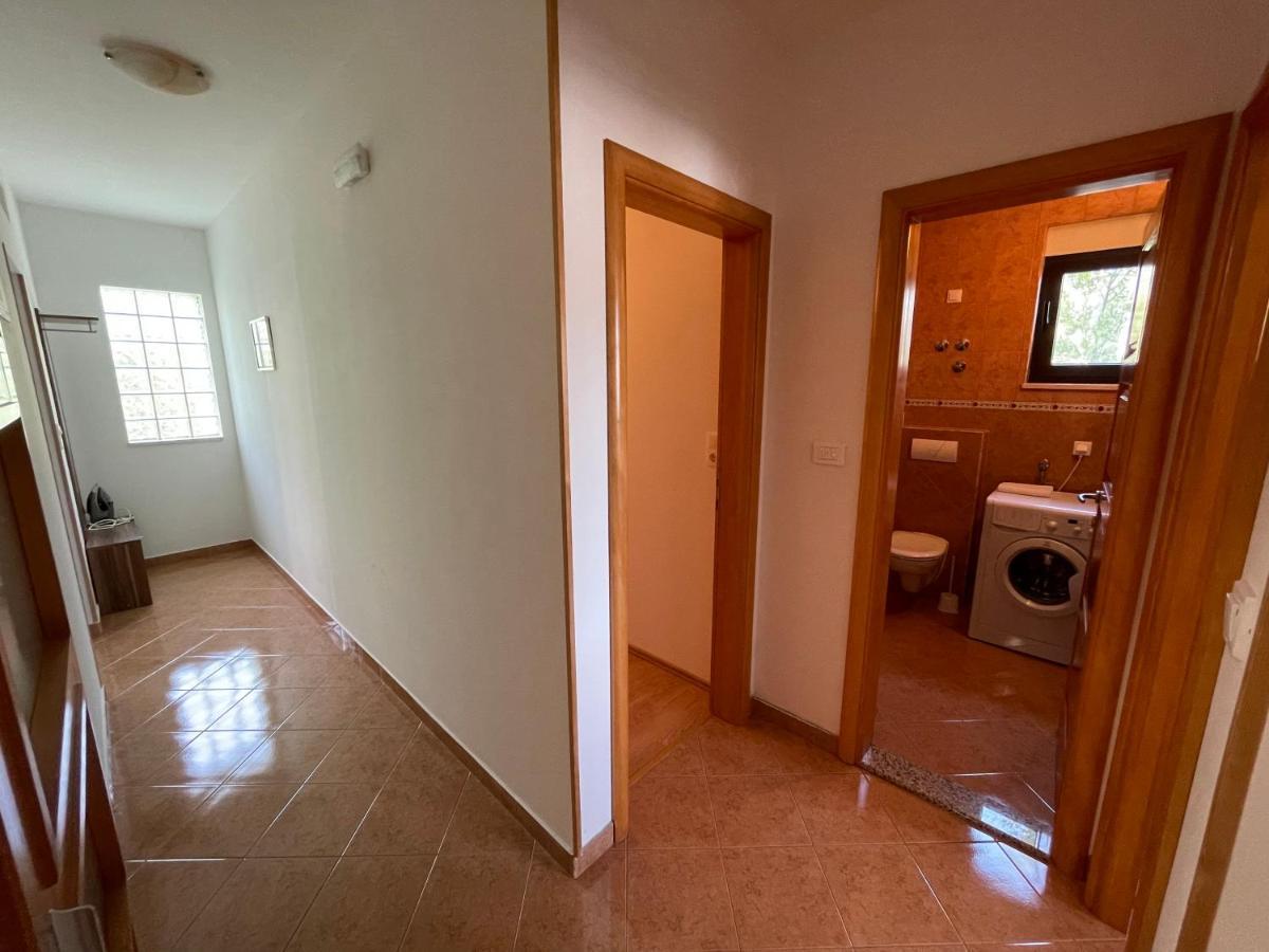 Holiday House Jakasa Трогір Екстер'єр фото