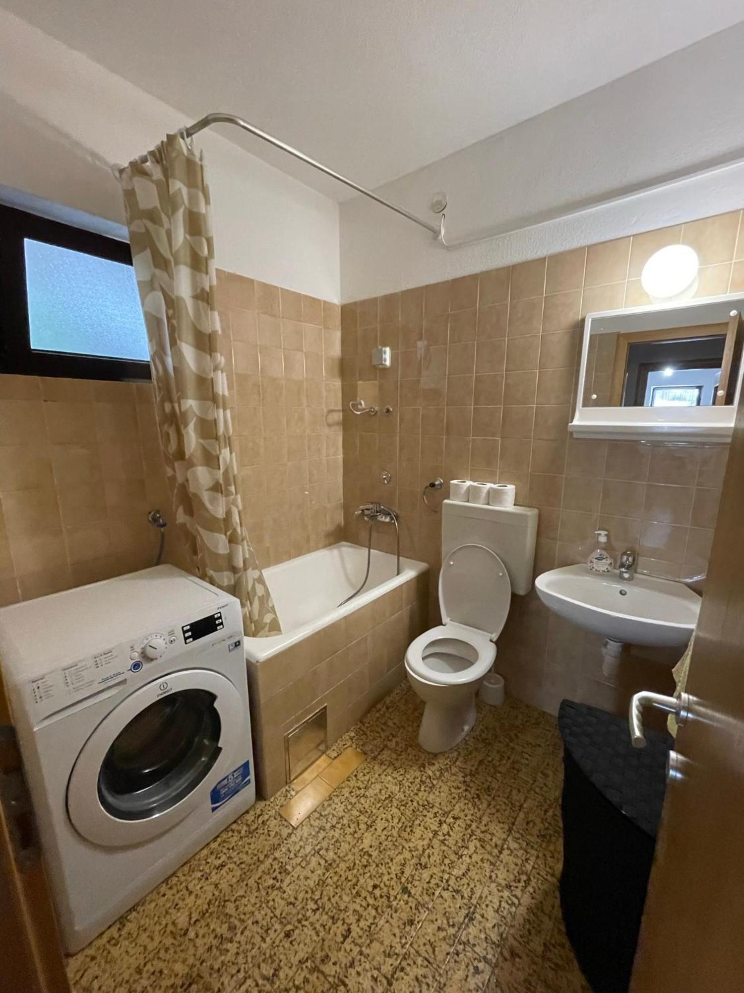 Holiday House Jakasa Трогір Екстер'єр фото