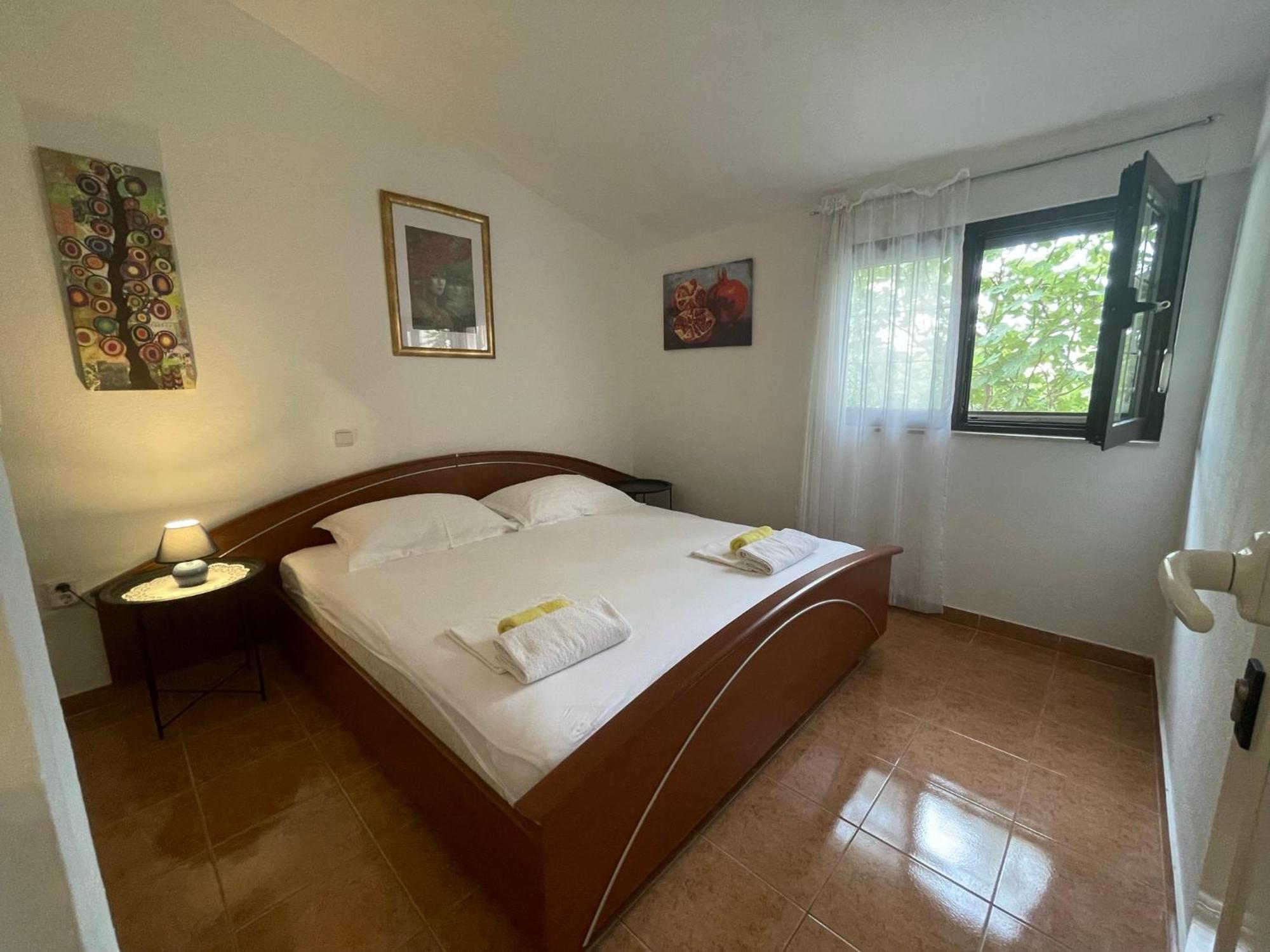 Holiday House Jakasa Трогір Екстер'єр фото