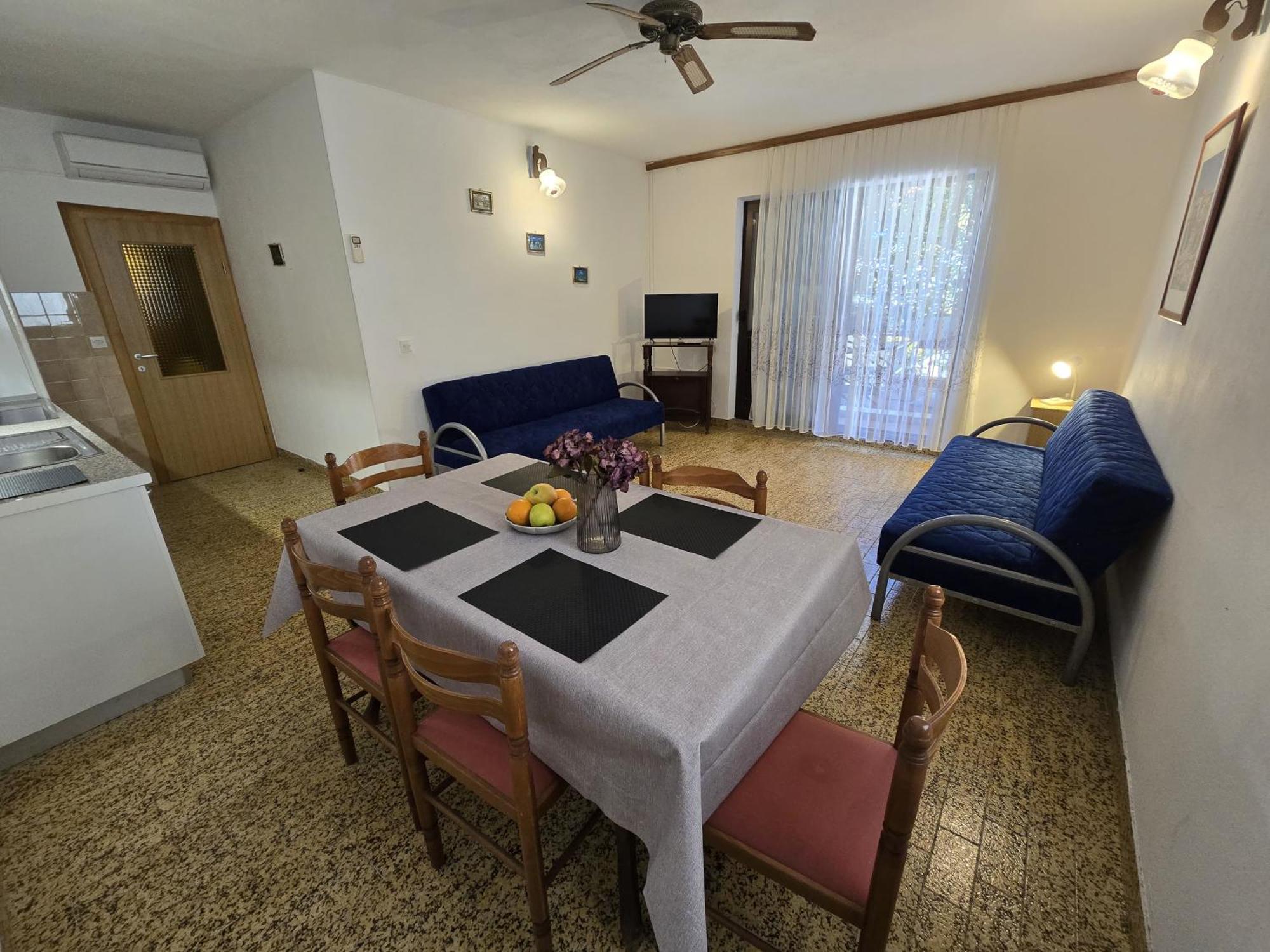 Holiday House Jakasa Трогір Екстер'єр фото